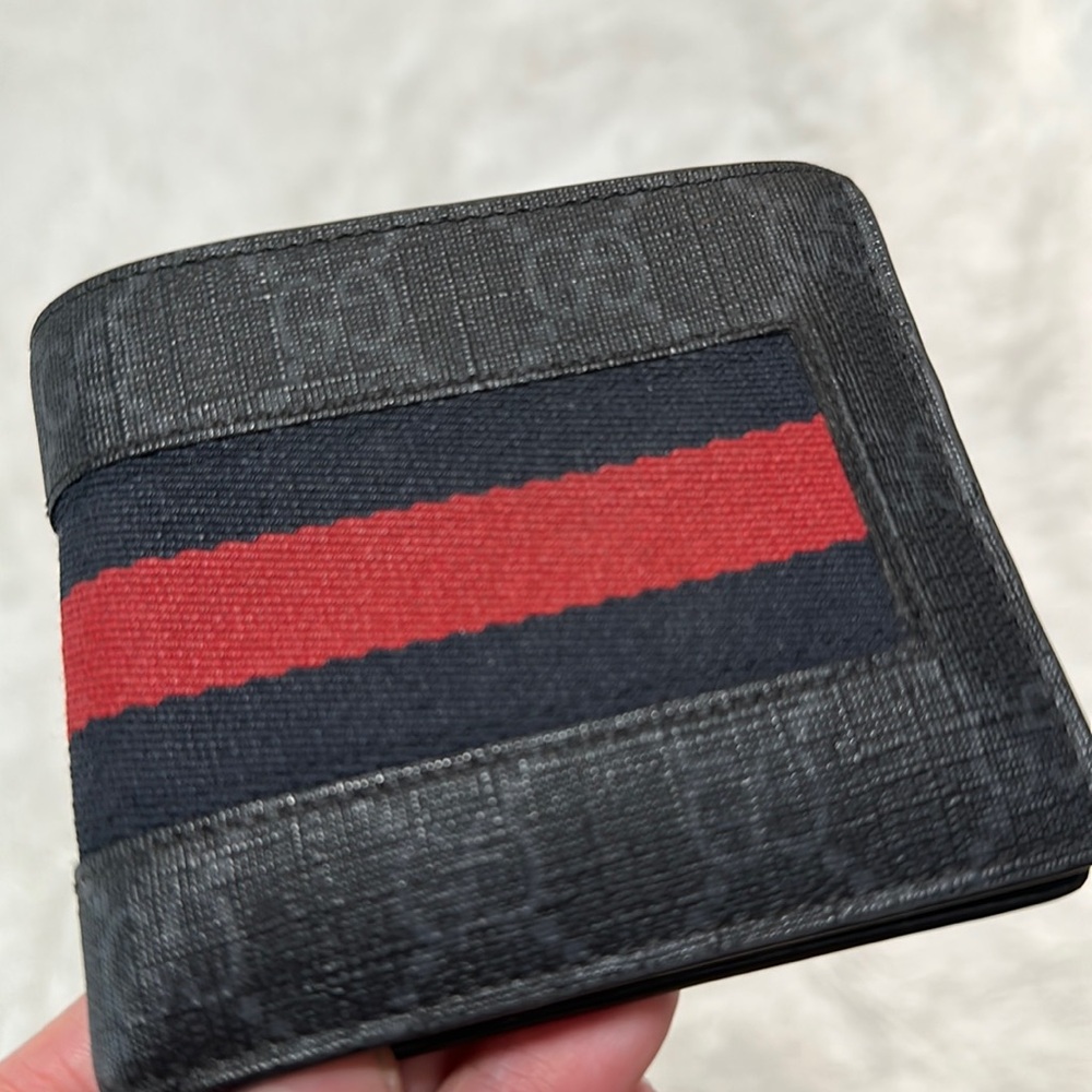❤️ 100% Authentic Gucci Men’s Leather and Canvas Wallet